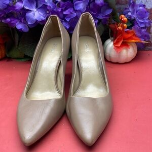 Michael Kors Heels SZ 9 M